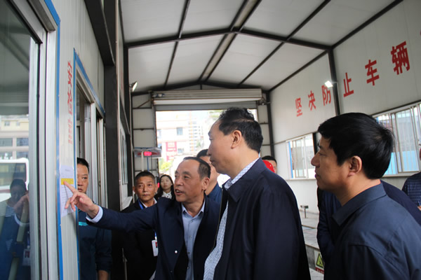 市安委辦主任、安監(jiān)局局長李永宏一行到隴運集團公司檢查指導工作