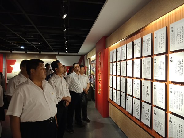 隴運集團公司黨委開展“不忘初心、牢記使命”紀(jì)念建黨98周年主題黨日活動